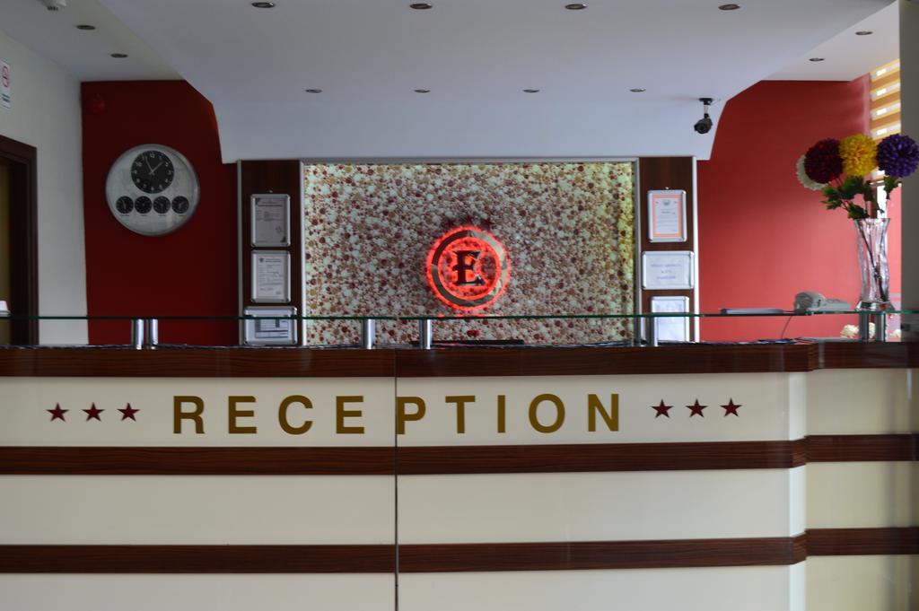 Egemen Hotel メルスィン エクステリア 写真